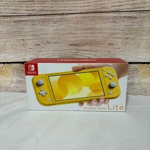 Nintendo Switch Lite - Sunny Yellow